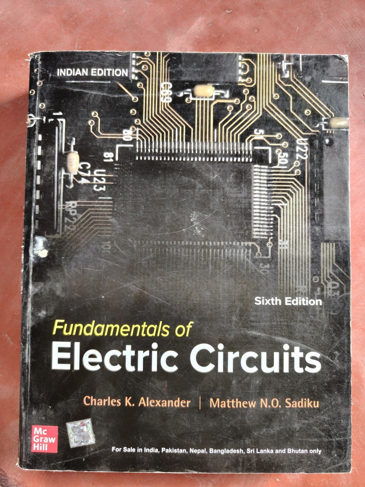 Fundamentals of Electric circuits - New Book - Bookaao