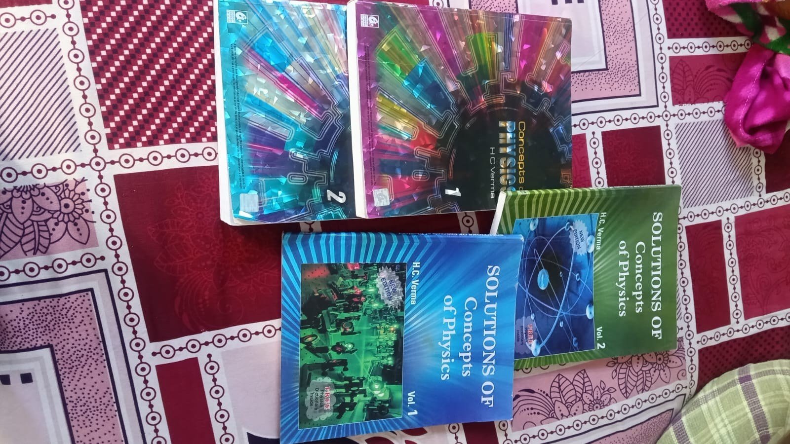 Buy New H.c verma part 1 and part 2 with solutions in Kailaras - Bookaao