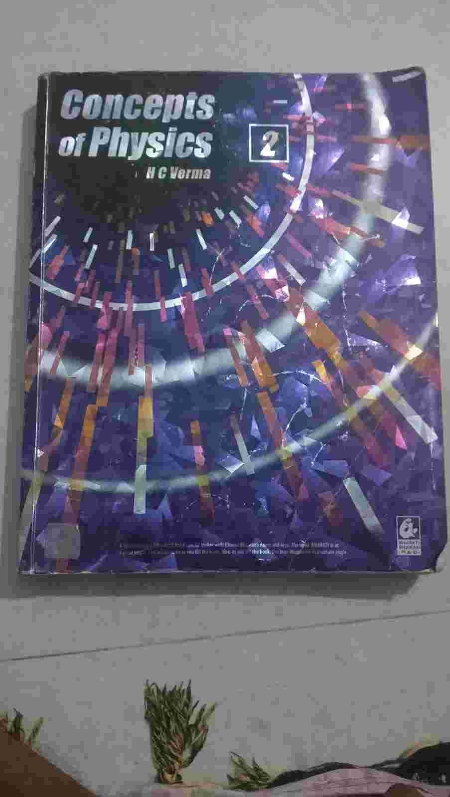 HC Verma 11/12+jee mains Pyq - Second Hand - Bookaao
