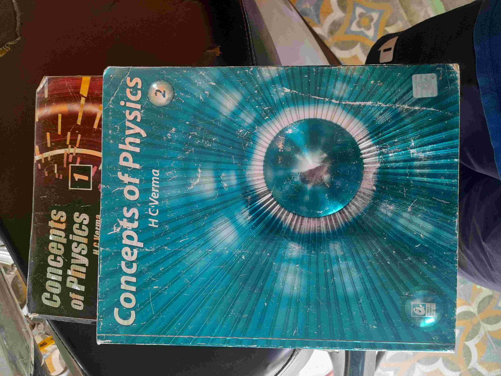 HC VERMA 11th-12th COMBINED (Almost New) - Second Hand - Bookaao