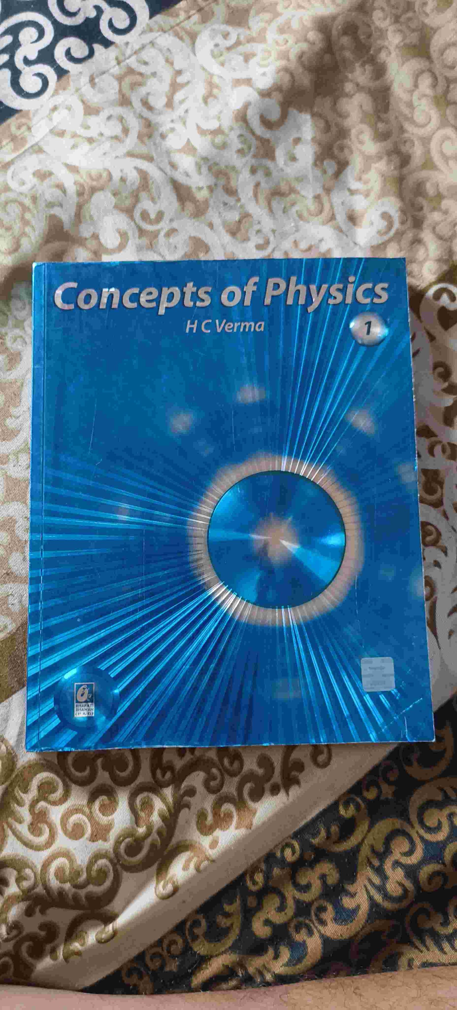 HC Verma concept of physics (part 1 ) - Second Hand - Bookaao