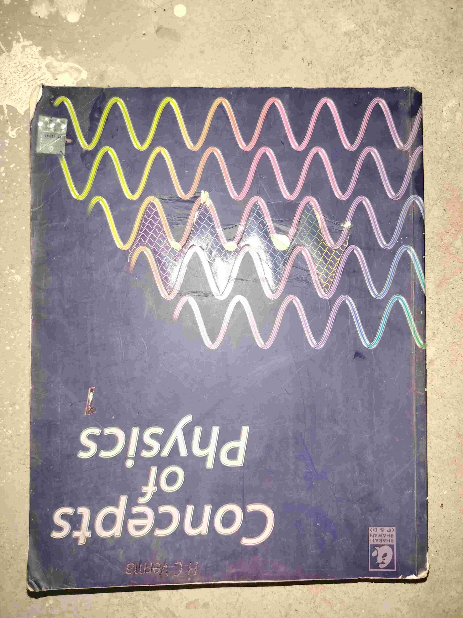 HC Verma Concepts of Physics Vol. 1 Original - Second Hand - Bookaao