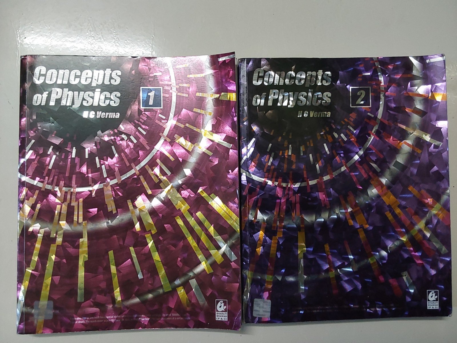 Hc Verma volume 1 and 2 - New Book - Bookaao