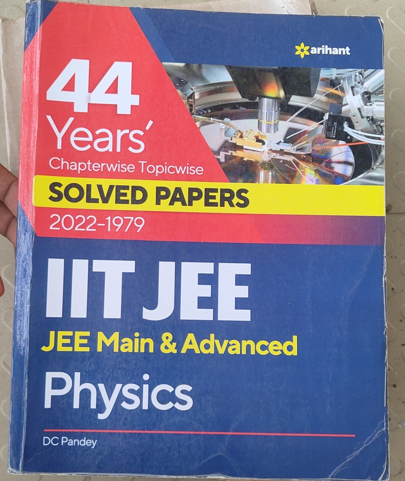 IIT JEE Mains+Advanced Physics PYQs (2022-1979) - Second Hand - Bookaao