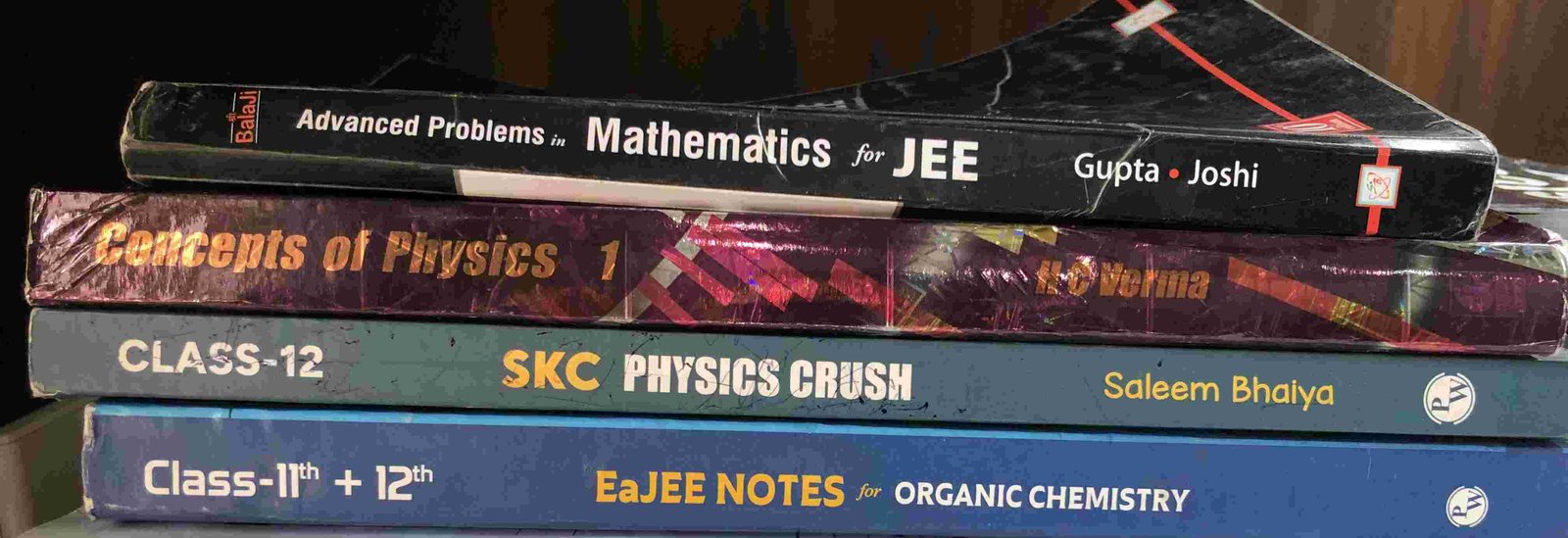 JEE Advanced (HCV, Black Book, Skc phy,eajee-oc) - Second Hand - Bookaao