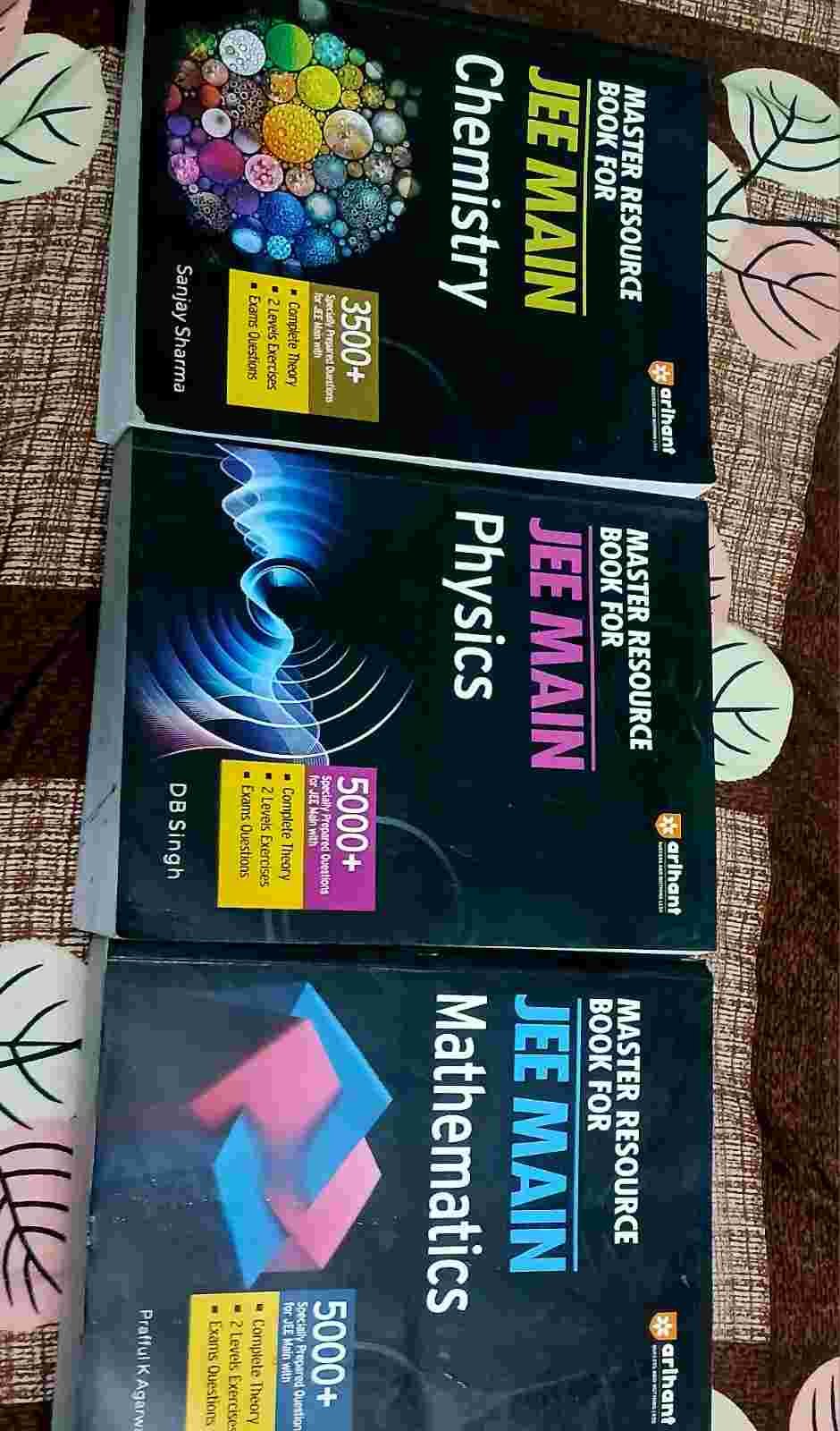 JEE COMPETITIVE RESOURCE BOOKS FOR CONCEPTS - New Book - Bookaao