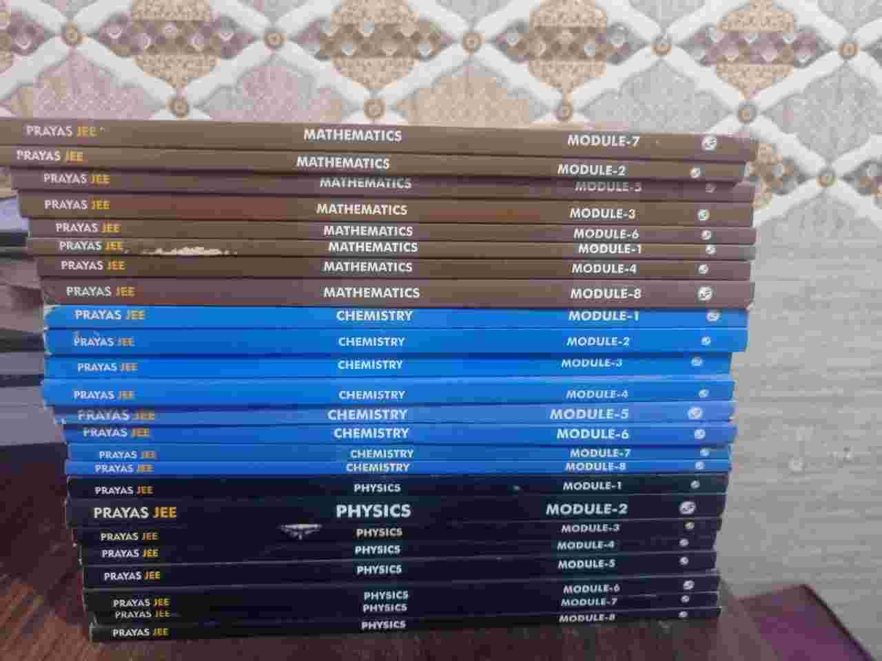 Jee Dropper pw book new condition untouched - New Book - Bookaao