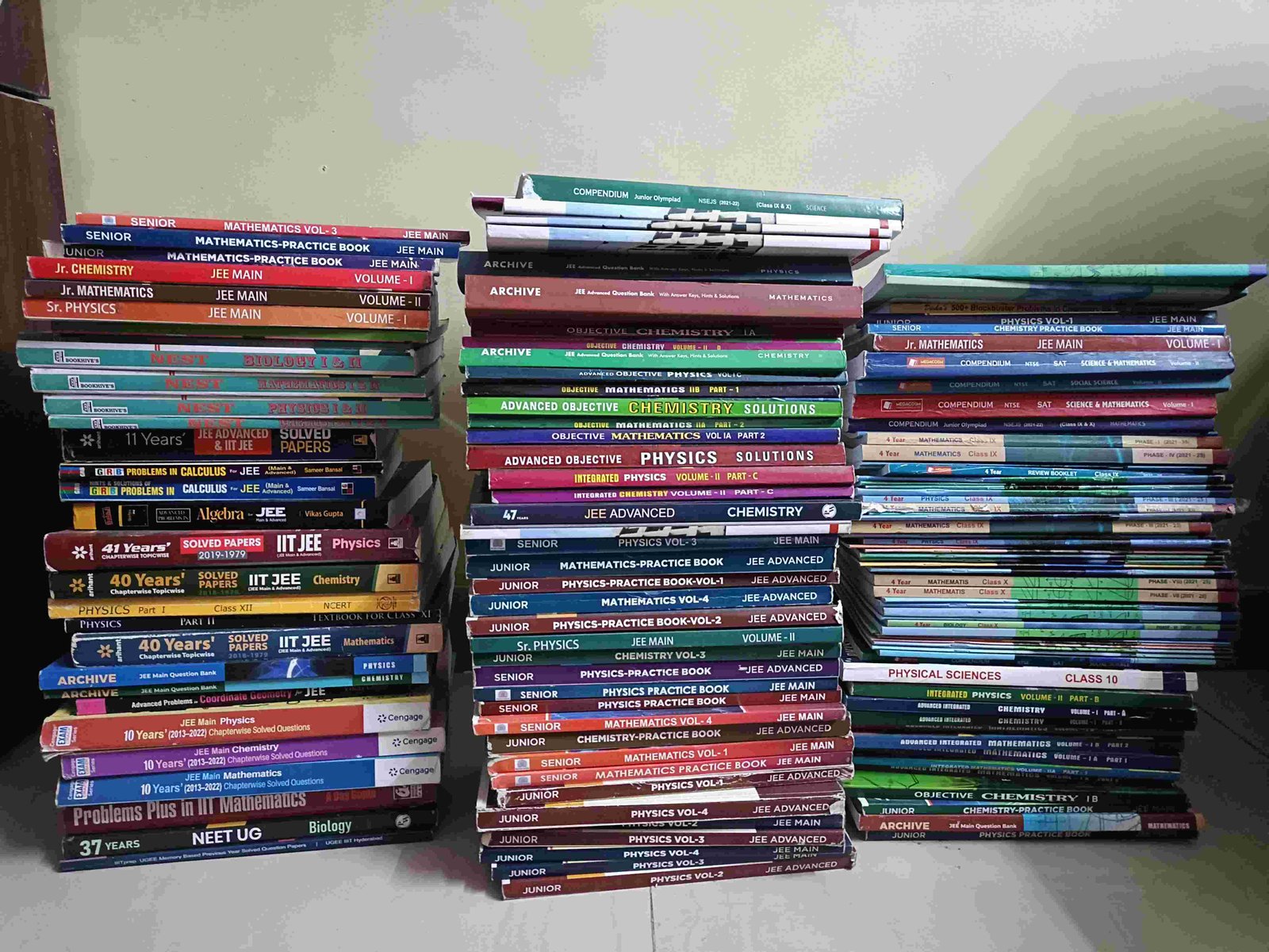 Buy Second Hand Jee entrance book in Hyderabad - Bookaao