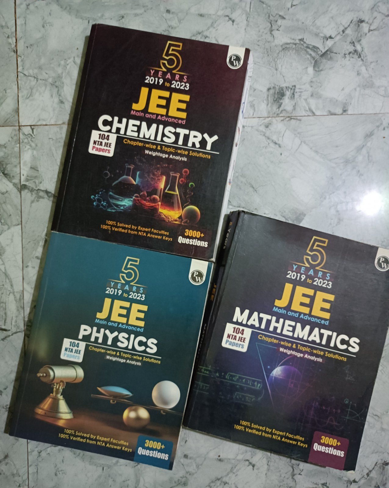 JEE mains/Adv PYQ (2019-2023) - Second Hand - Bookaao