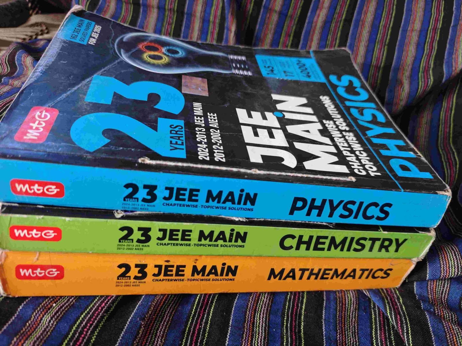 JEE Mains combo 23 years PYQ Chapterwise - Second Hand - Bookaao