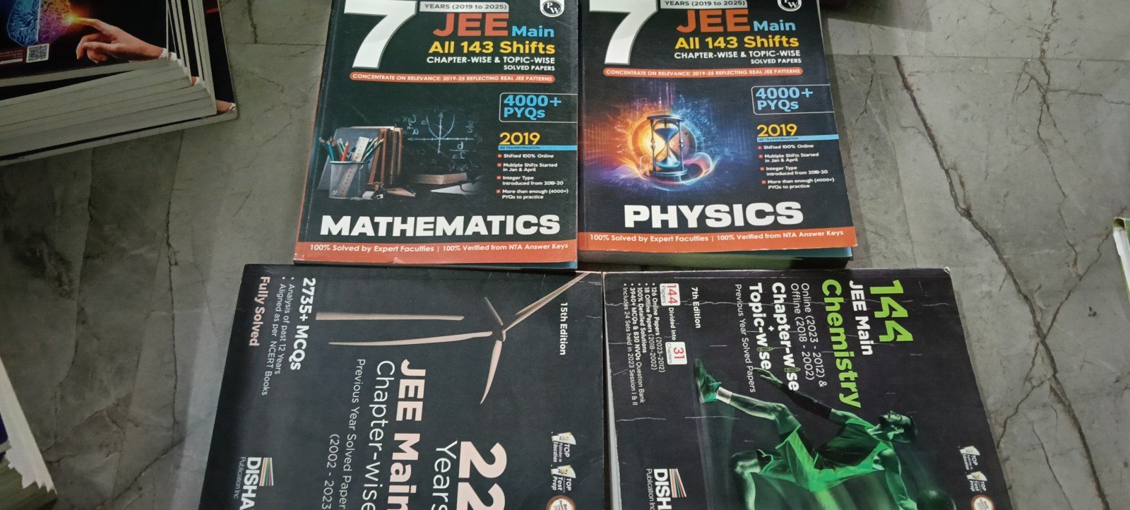 Buy New Jee mains pyq in Rewa - Bookaao