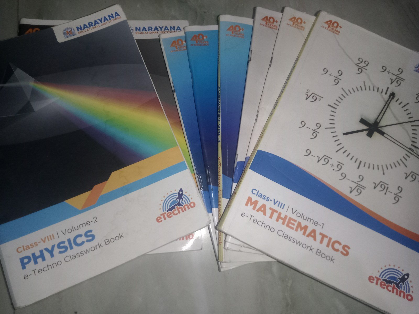 JEE /NEET From narayana school of 2024 - Second Hand - Bookaao