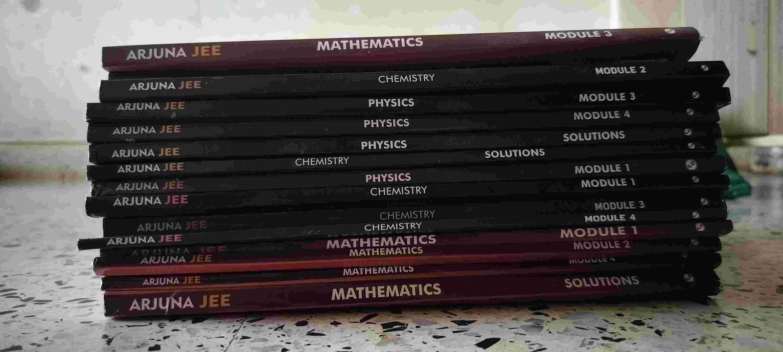 15 BOOKS JEE PW MODULES (PCM) - Second Hand - Bookaao