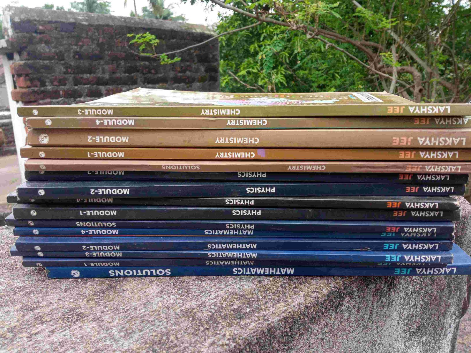 Lakshya jee 2025 module - Second Hand - Bookaao