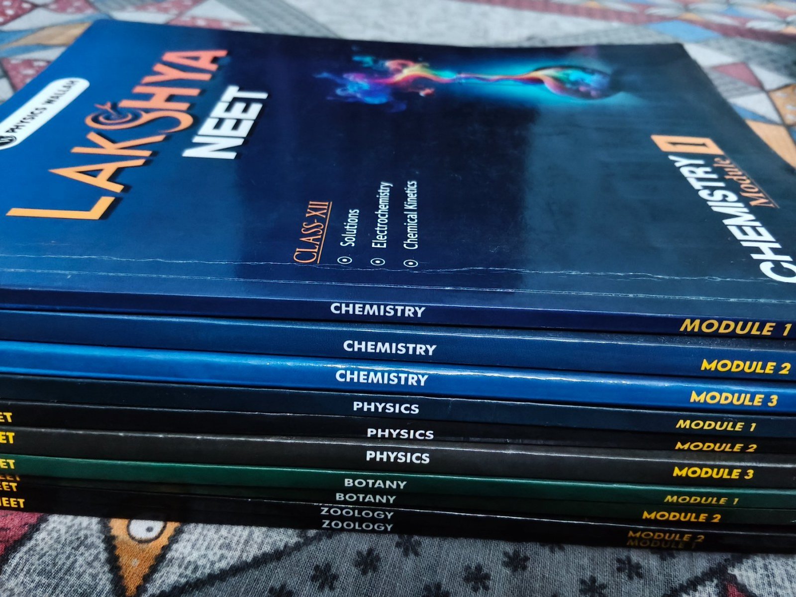 Lakshya neet modules - Second Hand - Bookaao