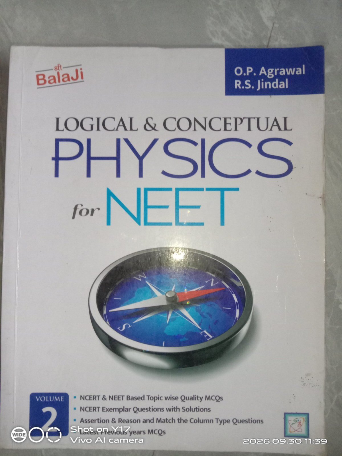 Logical and conceptual physics for Neet class 12 - Second Hand - Bookaao