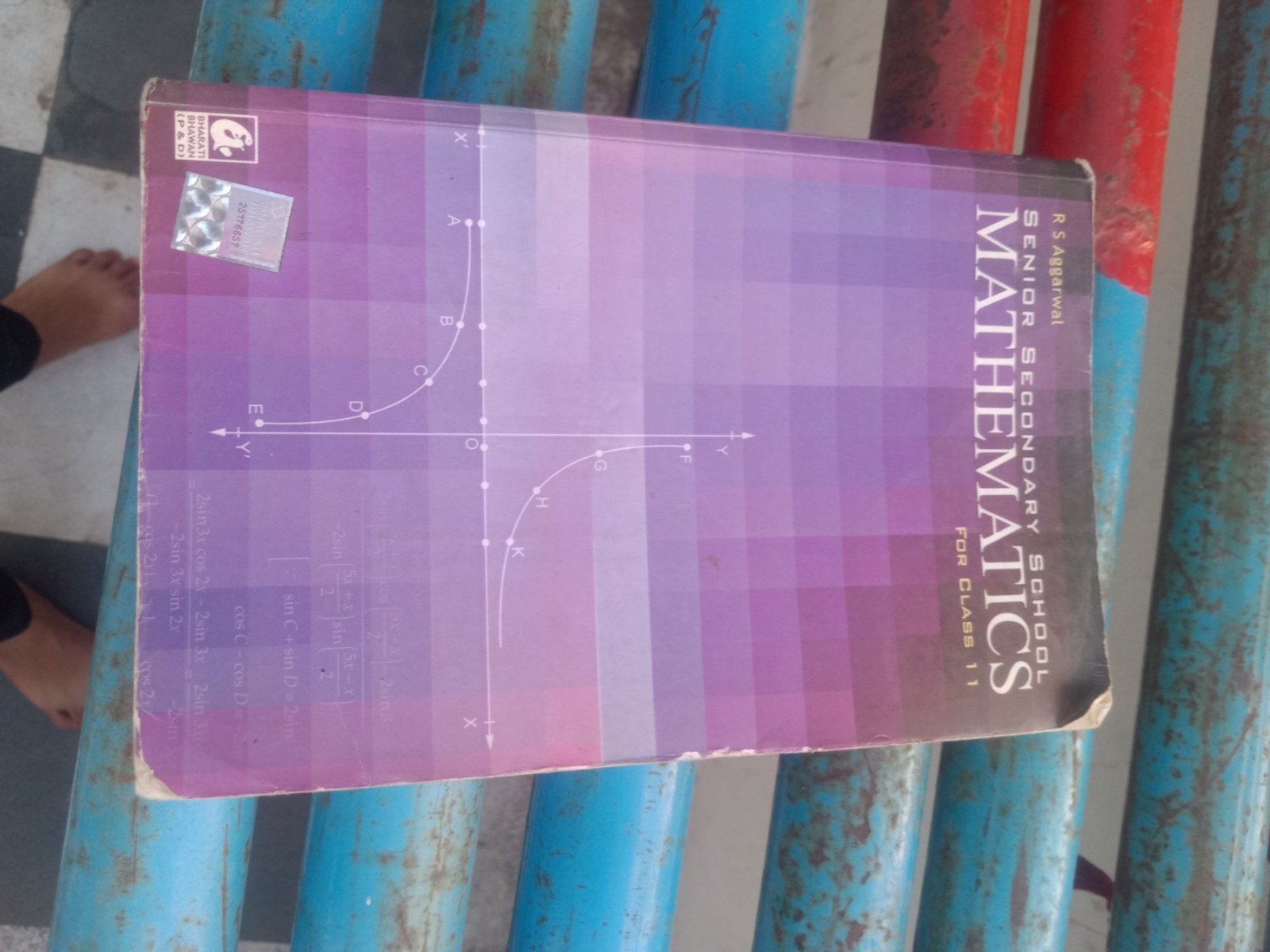 Math book - 2nd Hand Book - Bookaao
