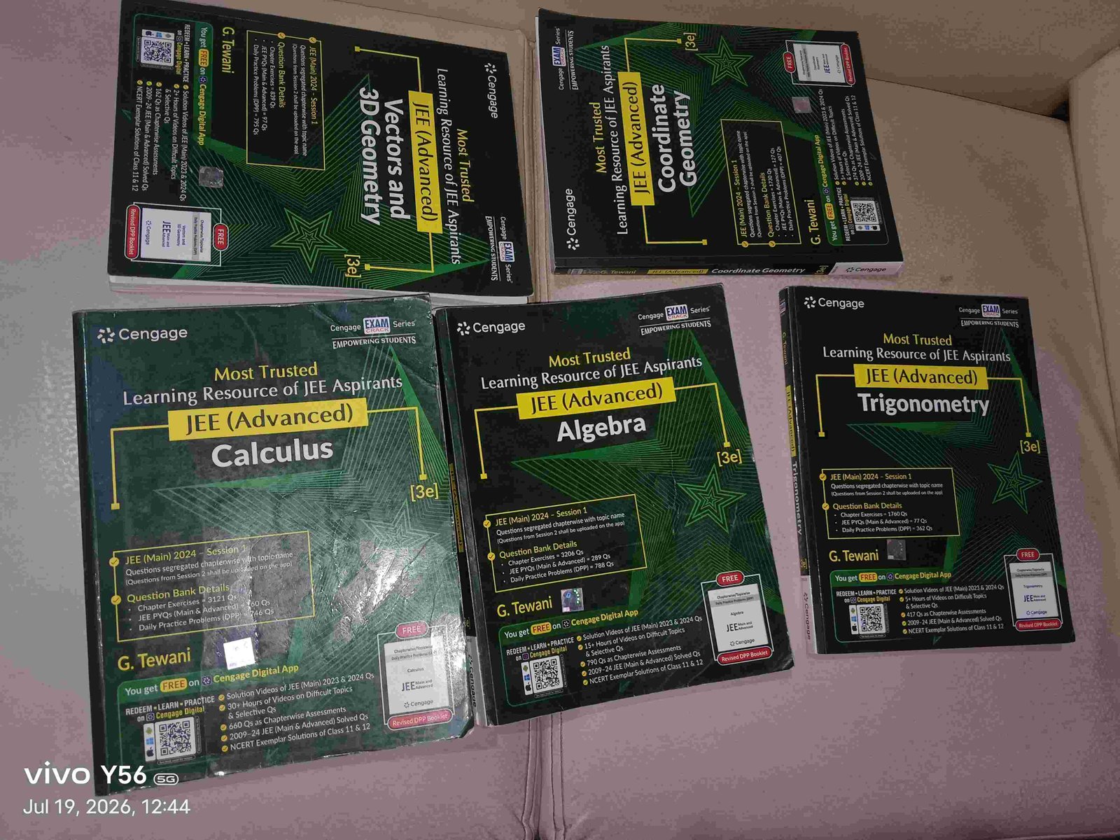 Maths cengage Jee mains and advance - Second Hand - Bookaao