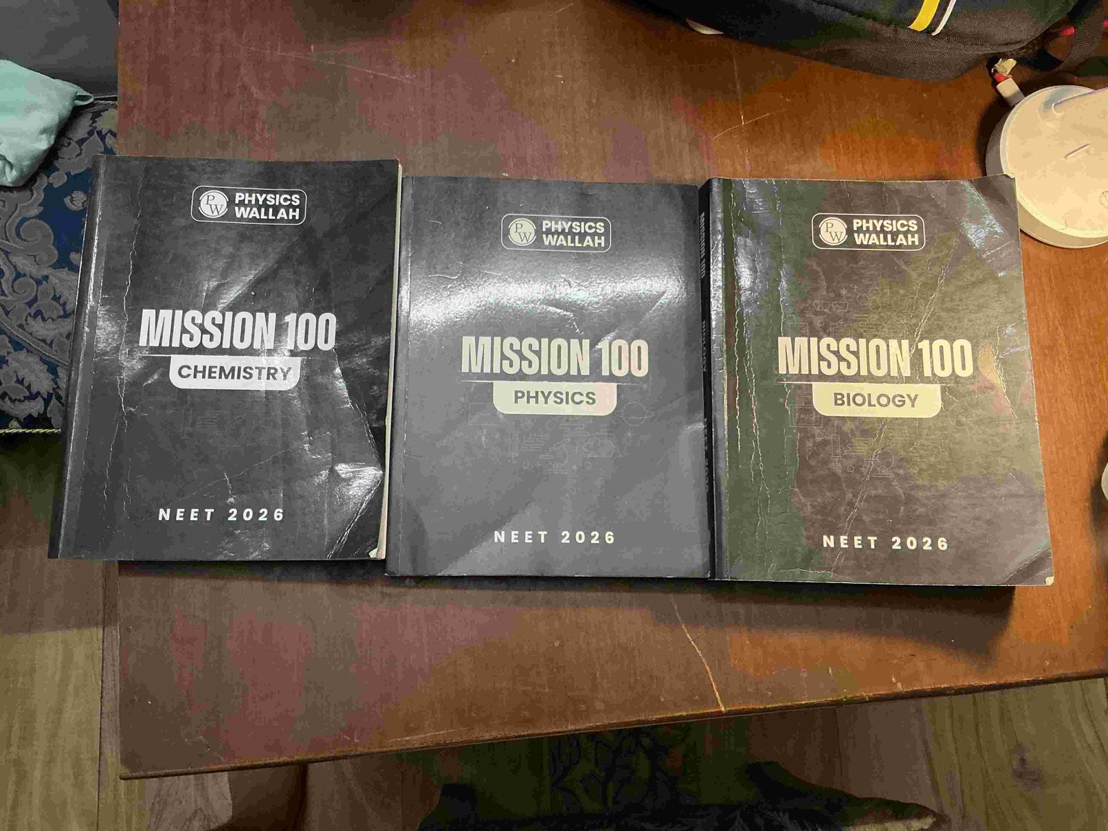 Mission 100 - Second Hand - Bookaao