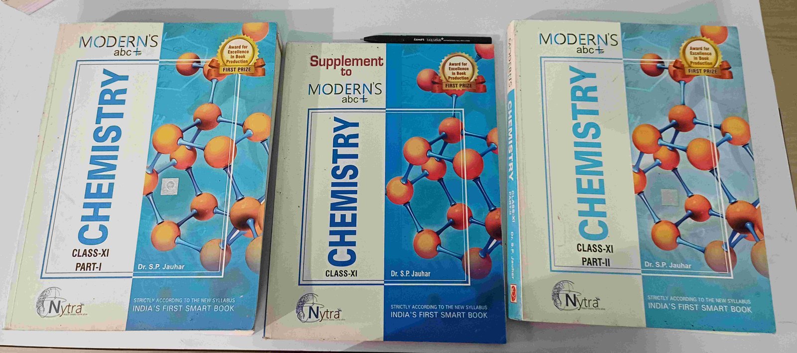 Modern ABC's Chemistry books Class 11 Vol. I, II - 2nd Hand Book - Bookaao