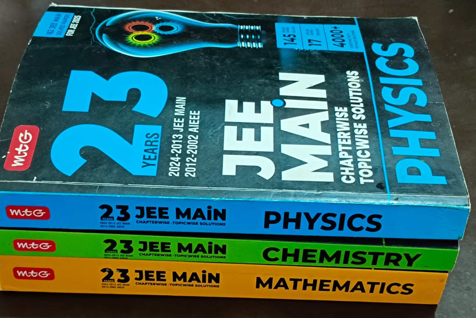 MTG 23 Years JEE MAIN Chapterwise Topicwise 2024 - New Book - Bookaao