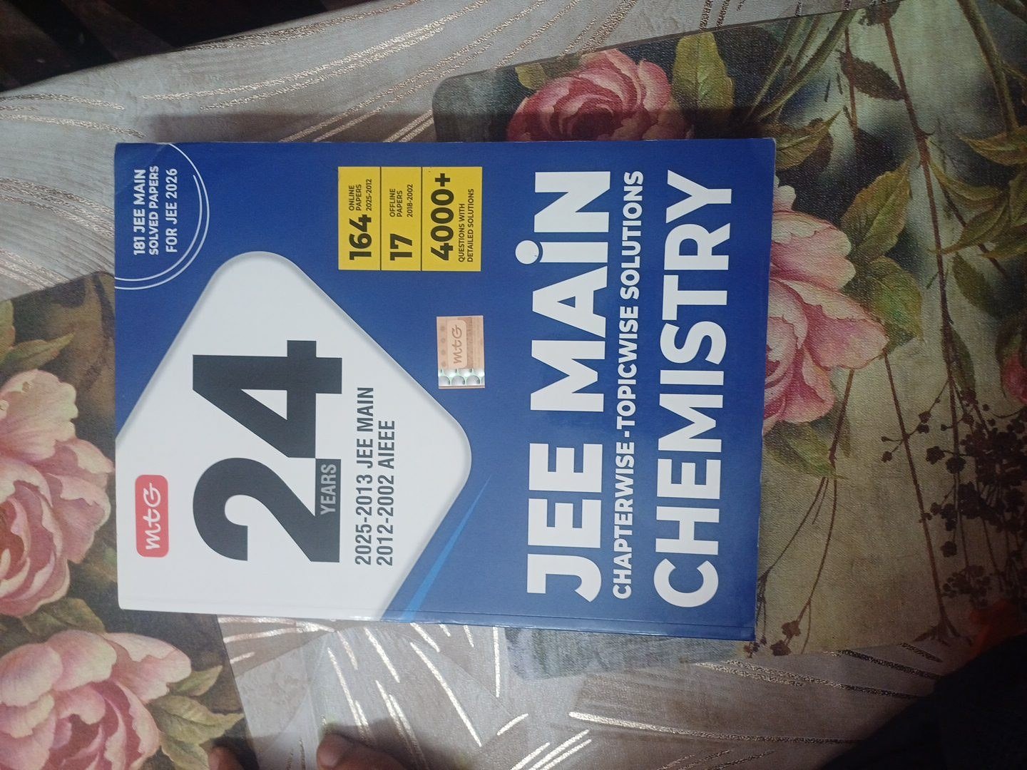 MTG 24 jee mains chemistry pyq book - Second Hand - Bookaao