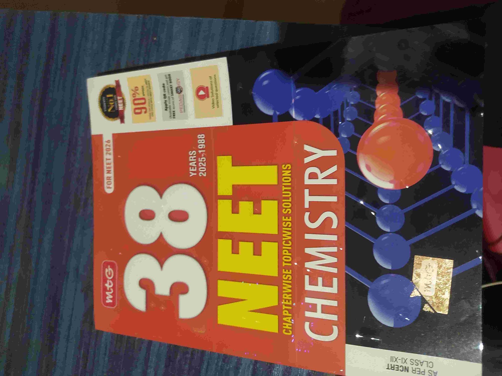 Mtg 38 years neet pyqs chemistry - New Book - Bookaao