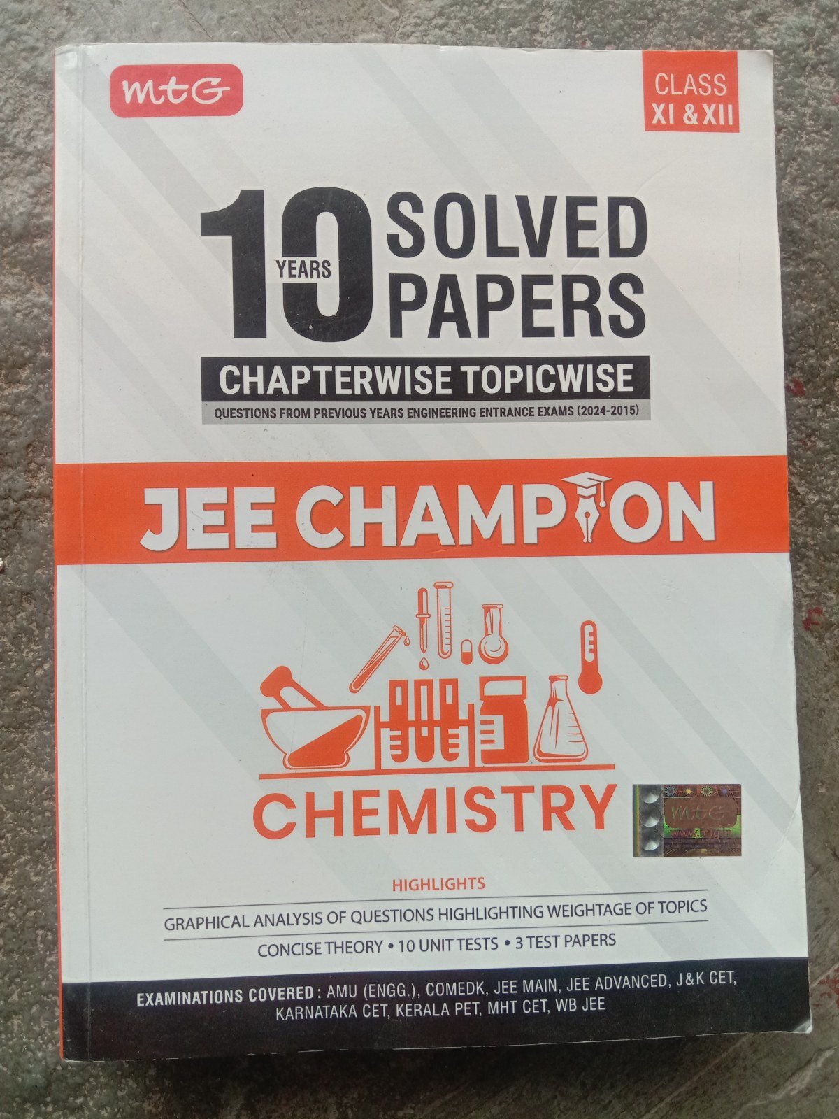 MTG JEE Champion [chemistry]- 10 Years solved - New Book - Bookaao