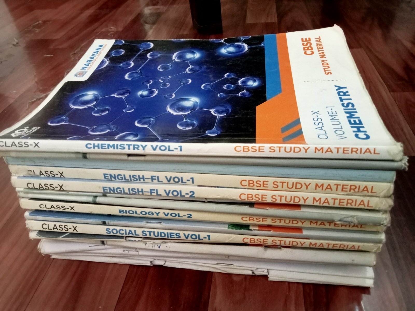NARAYANA CLASS X STUDY MATERIAL - Second Hand - Bookaao
