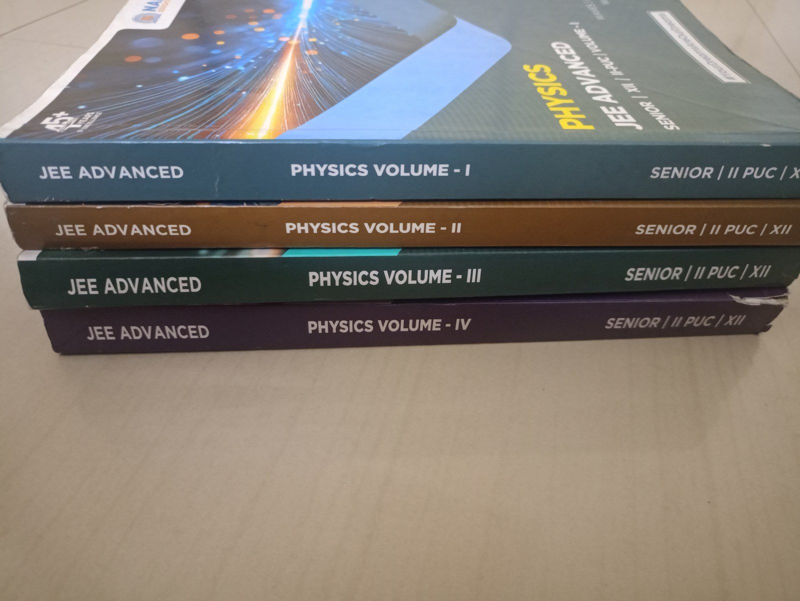 NARAYANA JEE ADVANCED PHYSICS VOLUME (12TH) - Second Hand - Bookaao
