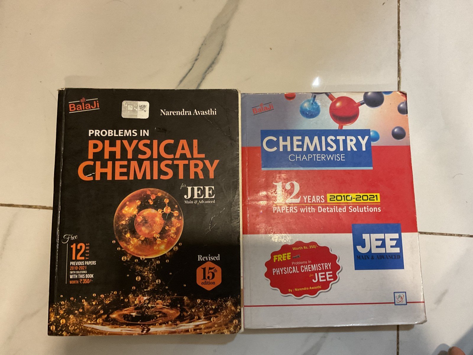 Narendra awasthi physical chemistry question bank - Second Hand - Bookaao