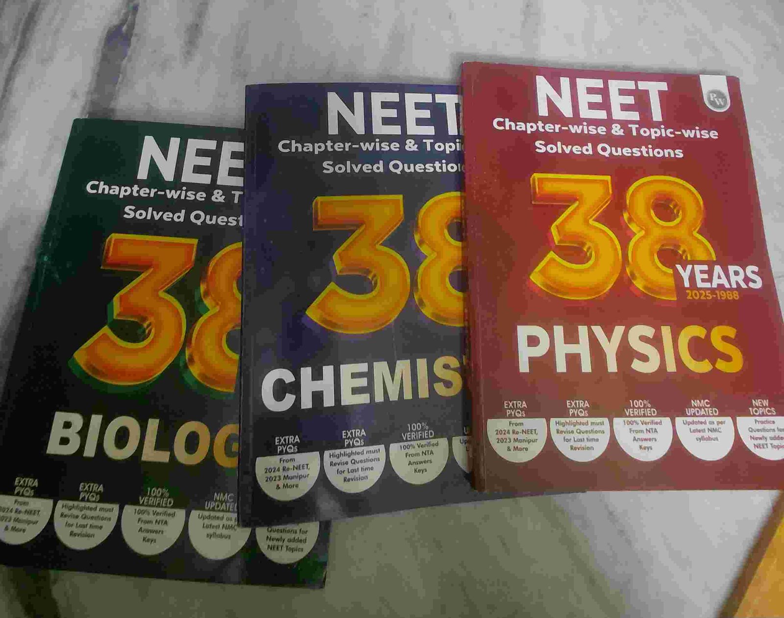 Neet 38 years pyq physics wallah,3 subjects new bo - New Book - Bookaao