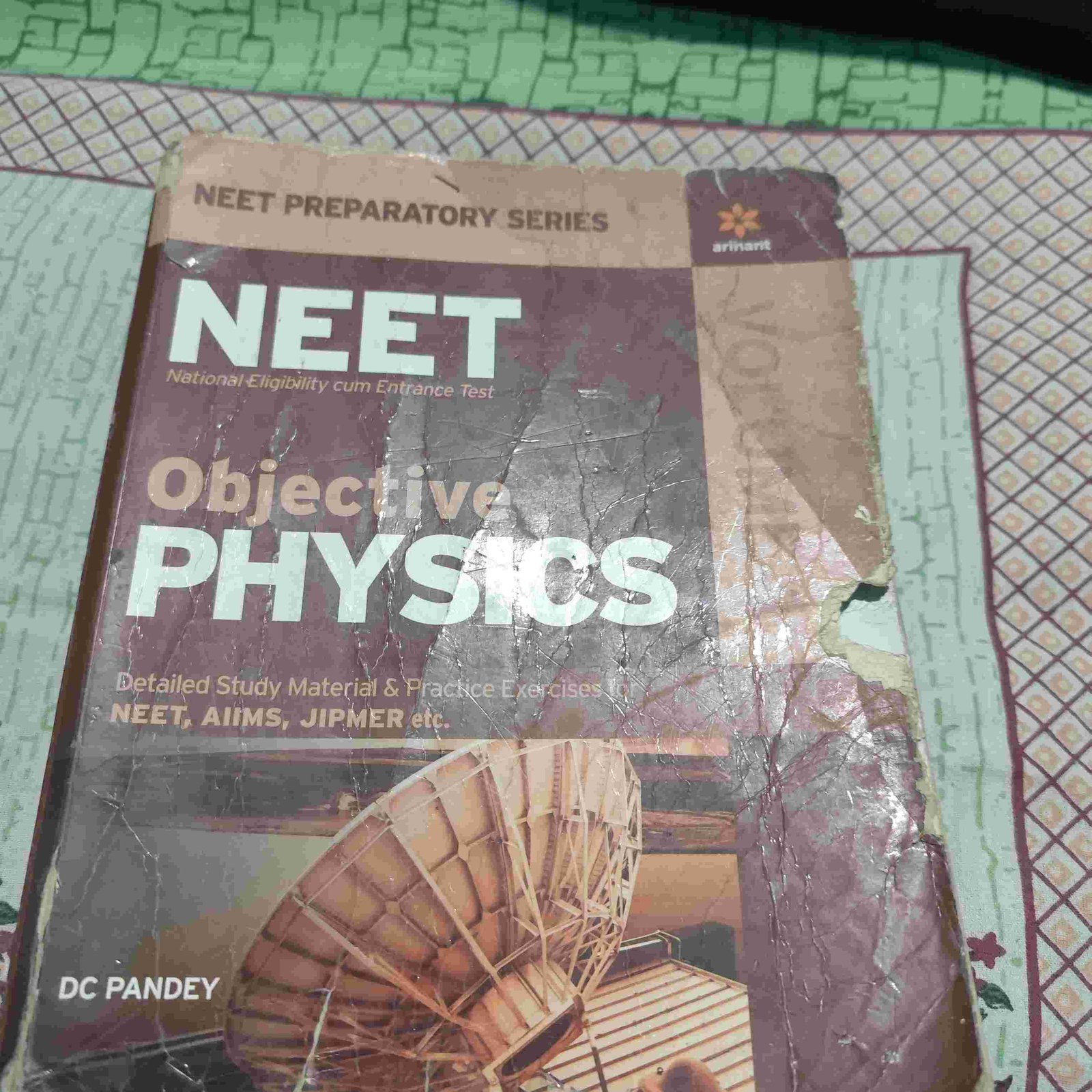 Neet objective physics DC pandey - Second Hand - Bookaao