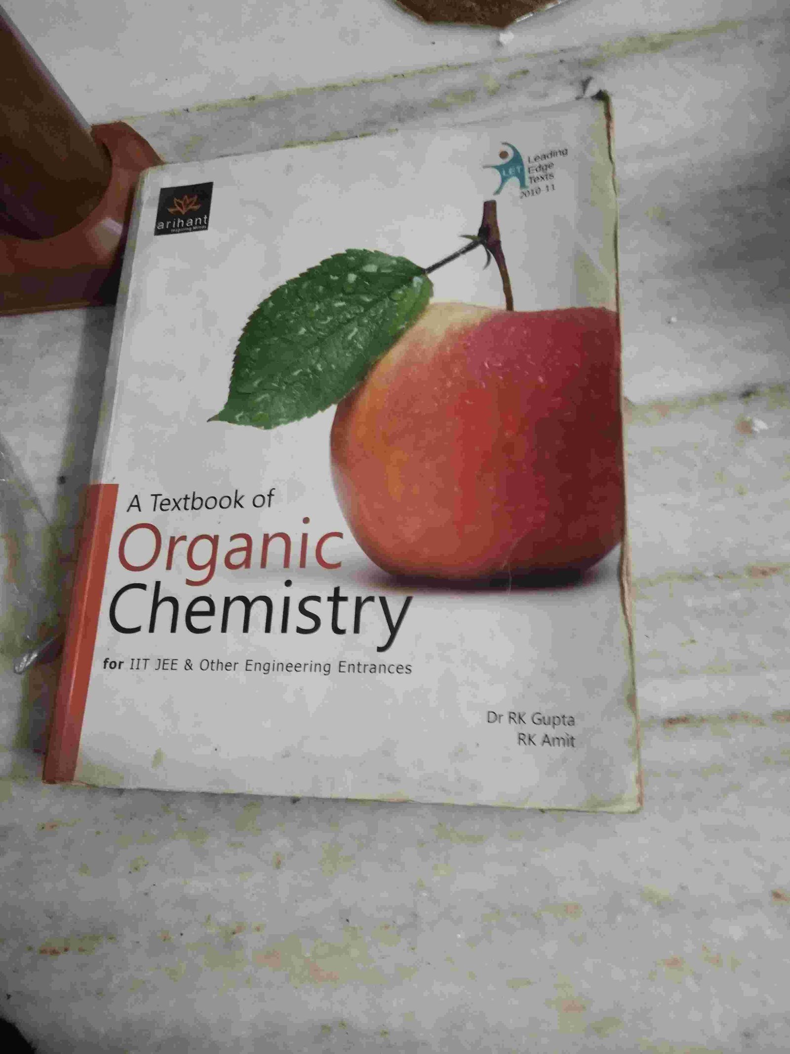 Buy Second Hand Organic chemistry in Delhi - Bookaao