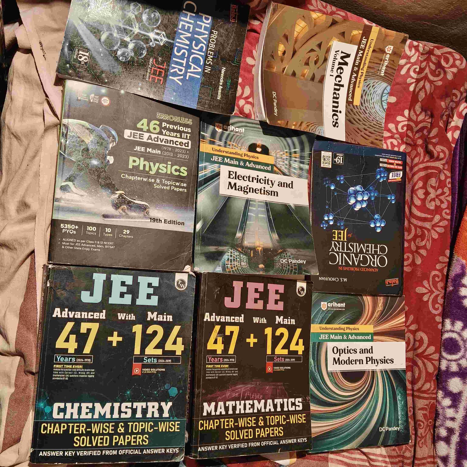 Physics and chemistry  dc pandey and ms Chouhan an - New Book - Bookaao