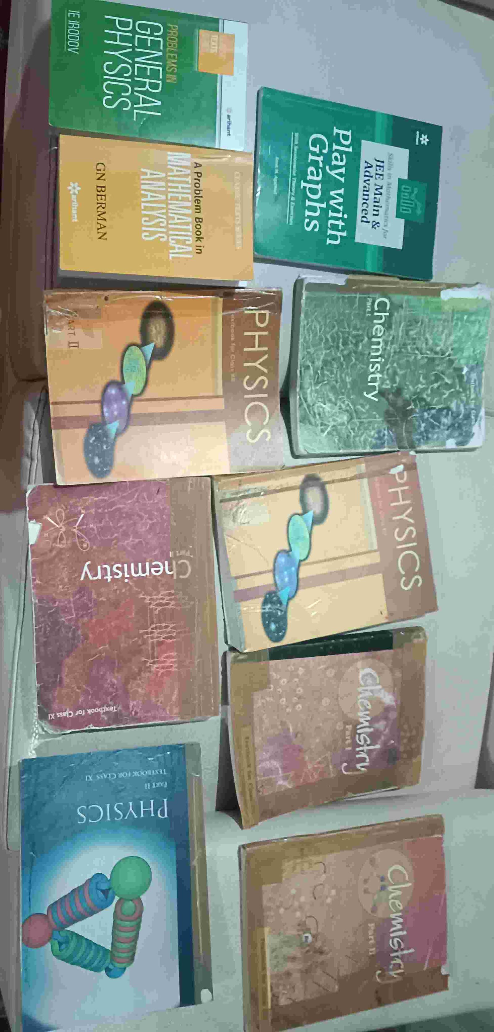 Physics chemistry 11th and 12th with 3 book free - Second Hand - Bookaao