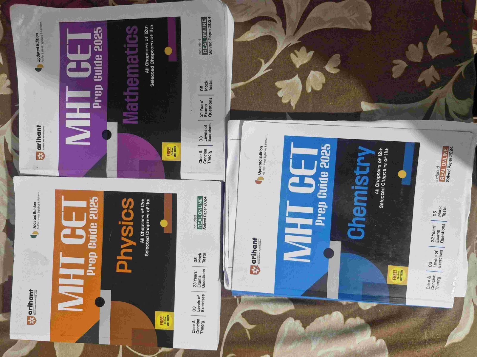 Physics chemistry and maths - Second Hand - Bookaao