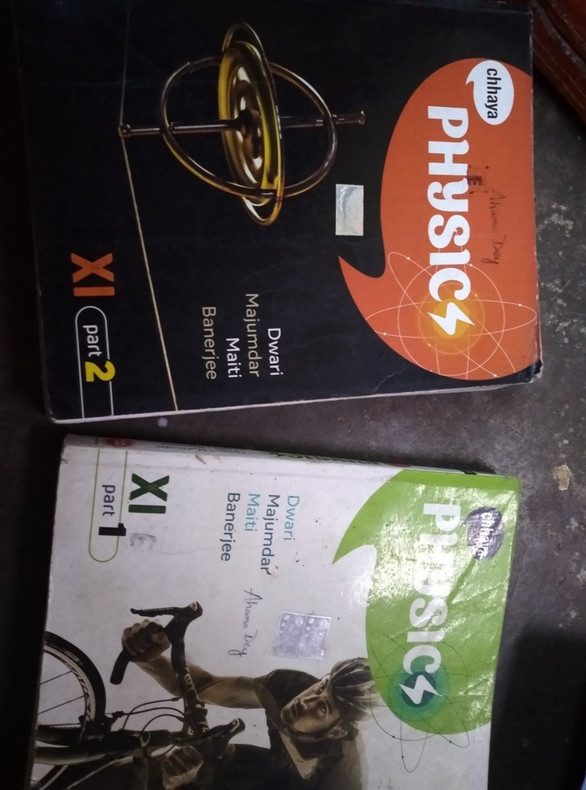 Physics class 11 Eng version (part 1+part2) - Second Hand - Bookaao