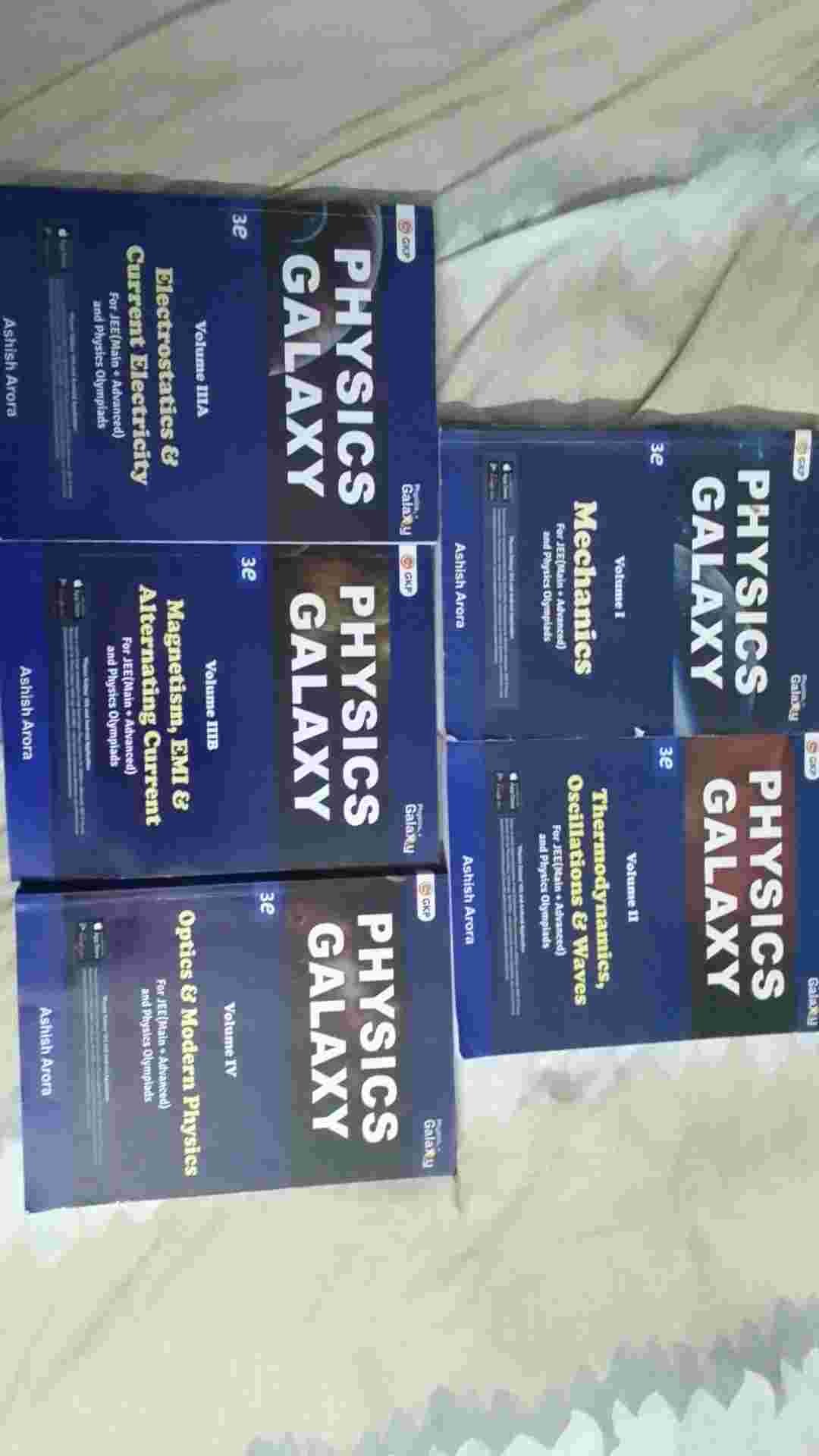 Physics galaxy 5 books set - Second Hand - Bookaao