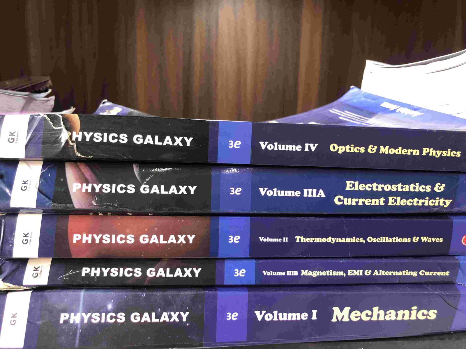 Physics Galaxy Complete 5 Volumes Set (brand new) - Second Hand - Bookaao