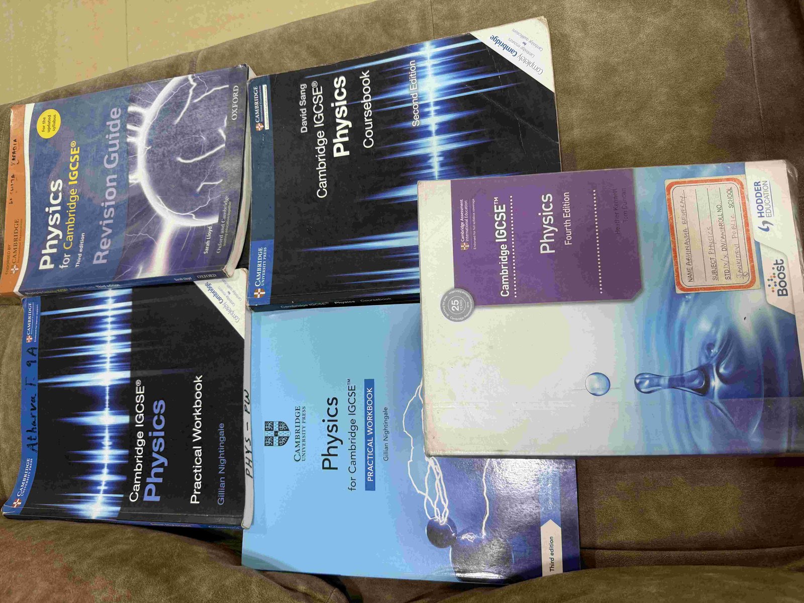Physics Igcse books - Second Hand - Bookaao