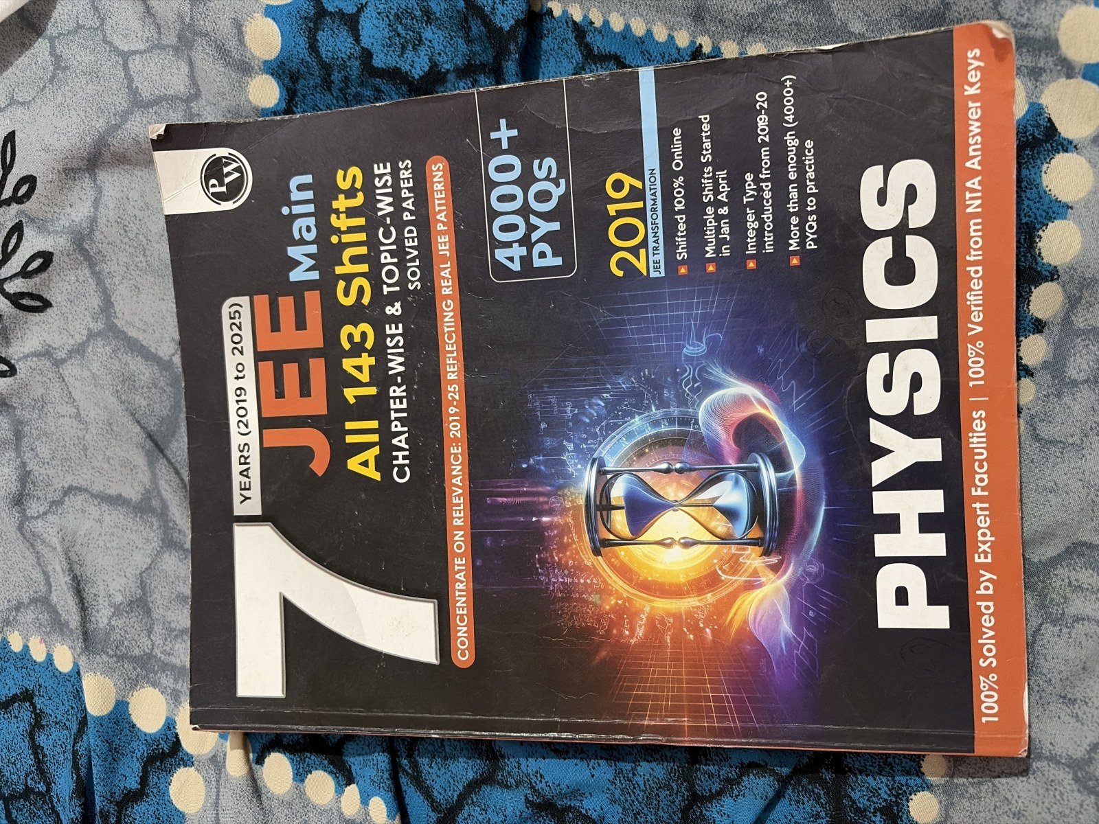 Buy Second Hand Physics PW jee mains 7 yrs pyq books in LUCKNOW - Bookaao