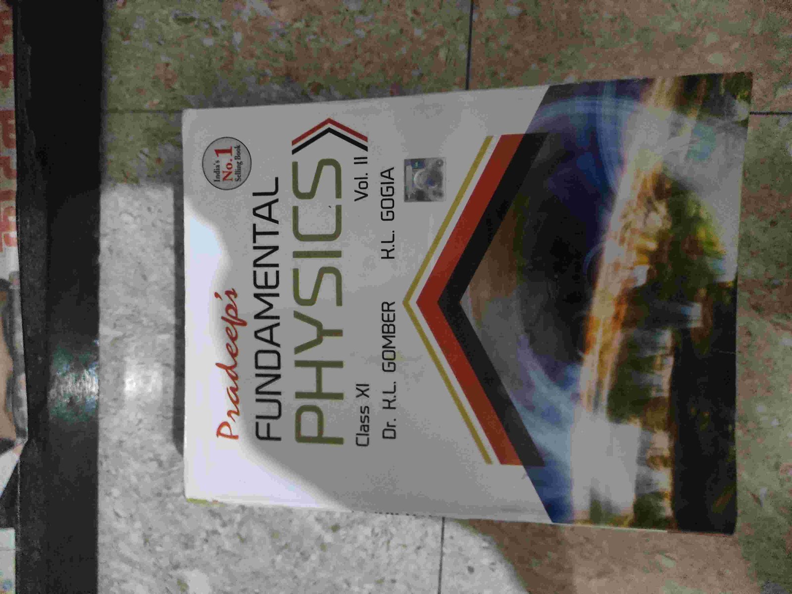 Pradeep physics class 11 volume 2 - Second Hand - Bookaao