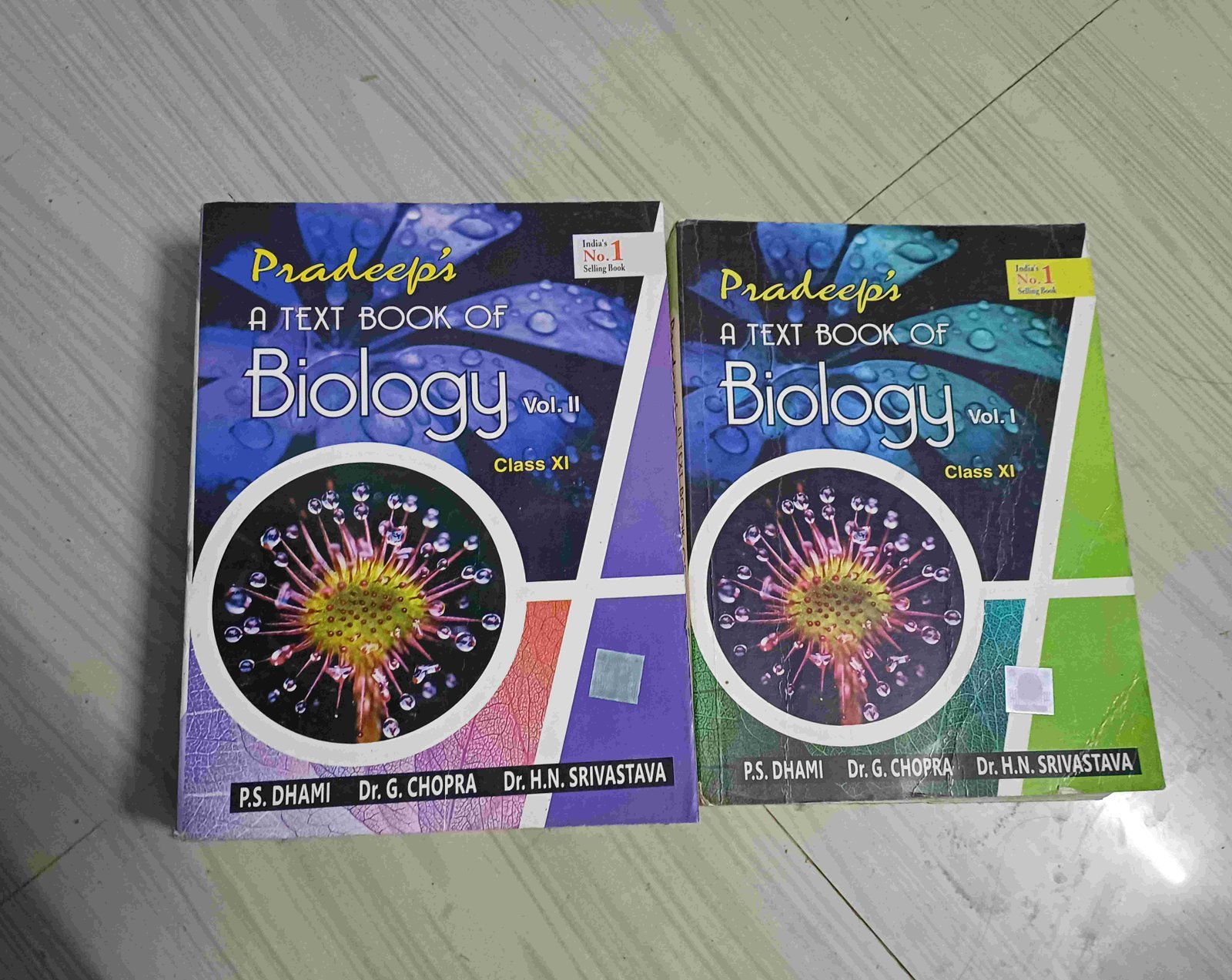 Pradeep's Biology textbook class 11 Volume 1and 2 - 2nd Hand Book - Bookaao