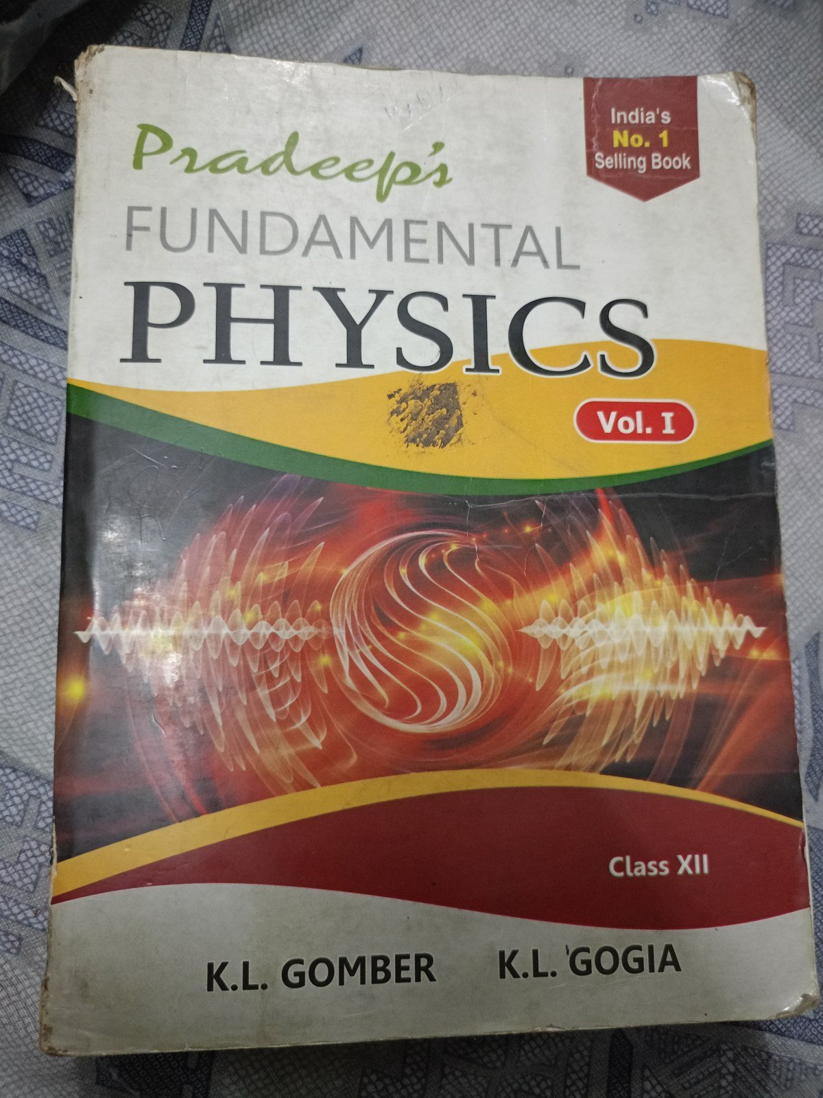 Pradeep's Fundamental Physicss Book Vol.1 class12 - Second Hand - Bookaao