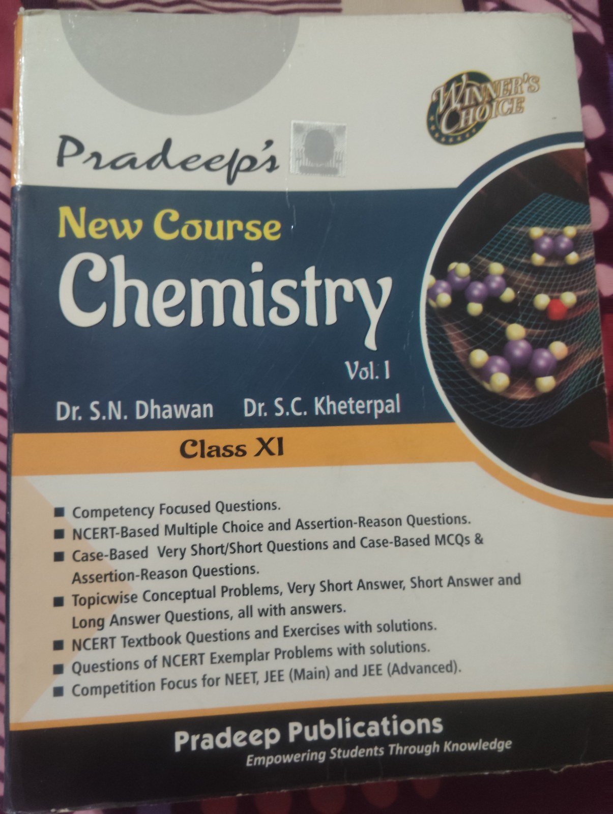 Pradeep's new course chemistry - New Book - Bookaao