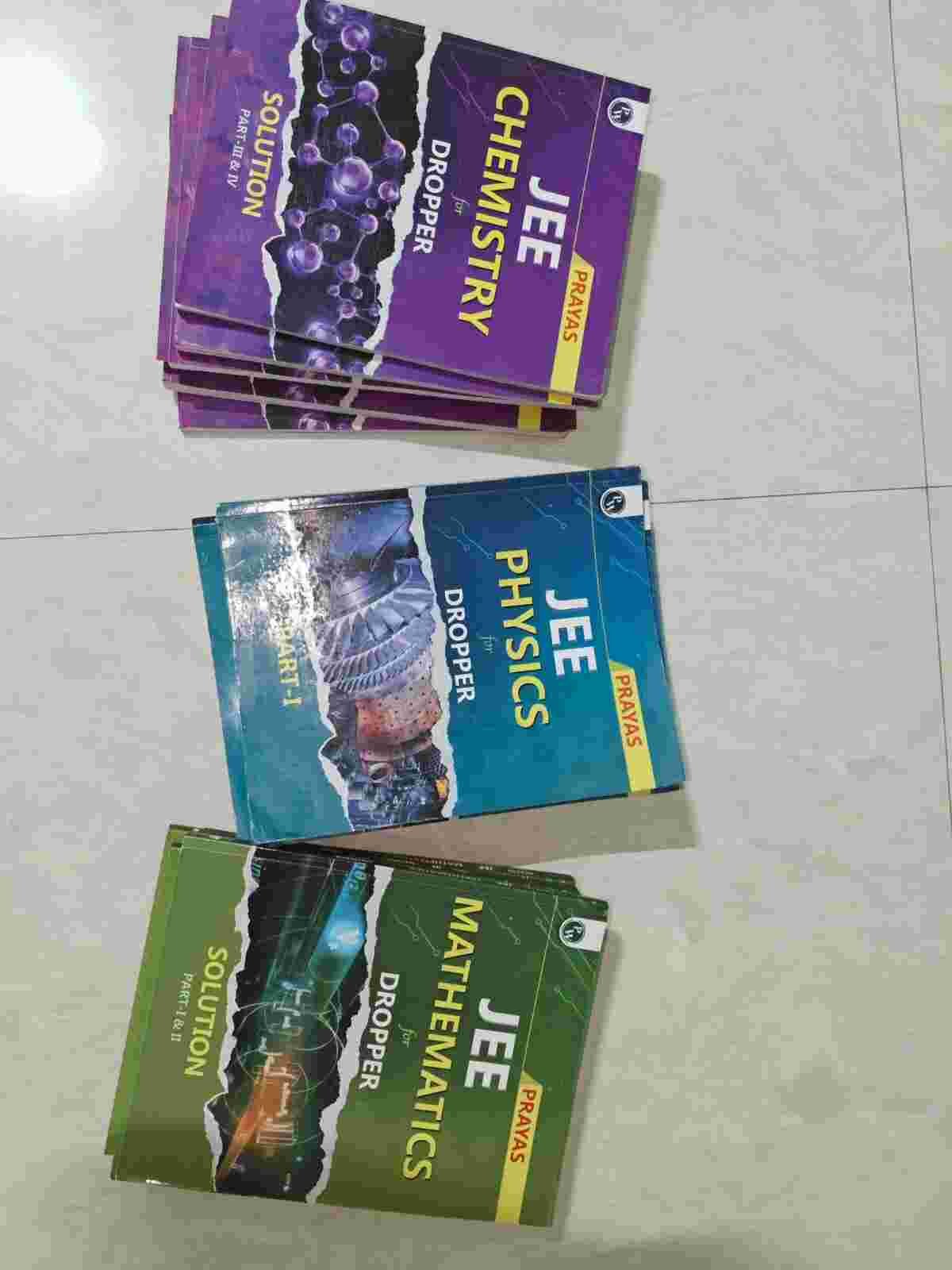 Prayas JEE Dropper Modules | JEE | PW | PCM - Second Hand - Bookaao