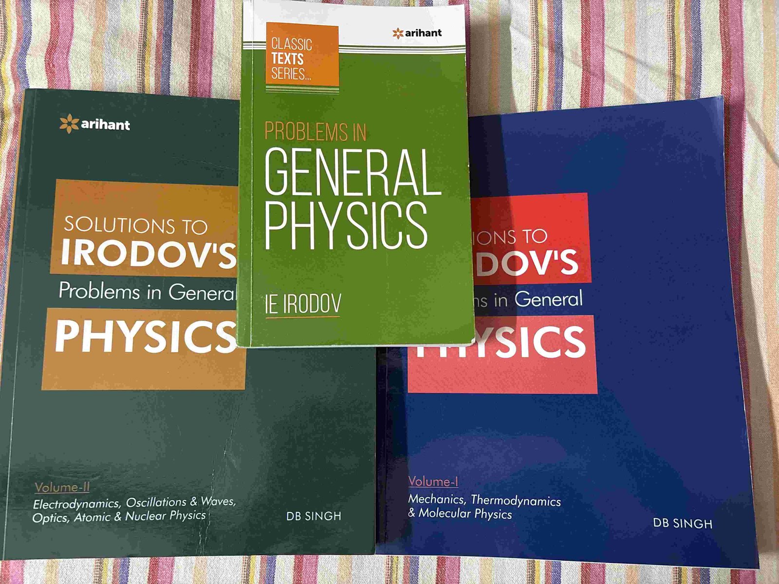 PROBLEMS IN GENERAL PHYSICS WITH SOLUTIONS - New Book - Bookaao