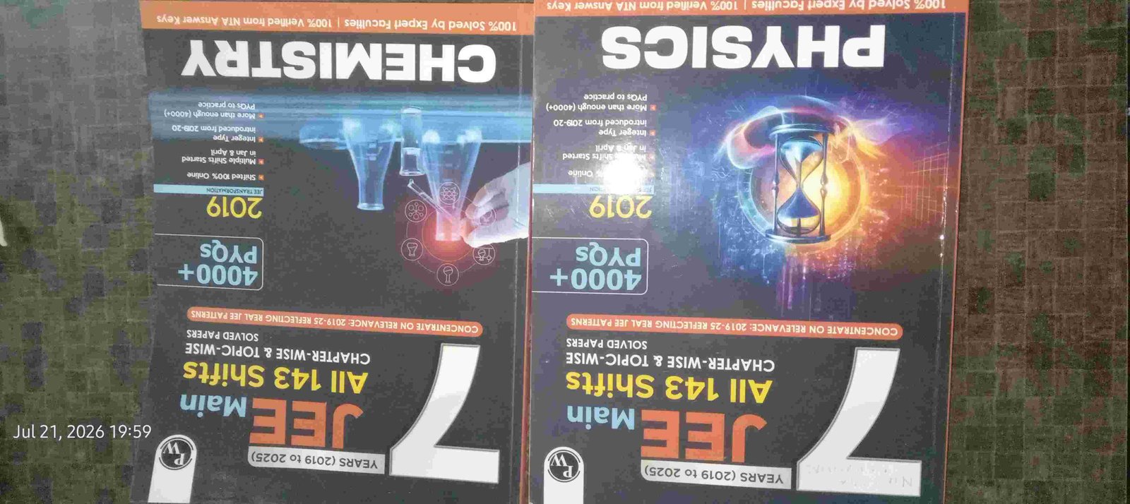 PW 7 Years JEE MAIN PYQ for Physics and Chemistry - Second Hand - Bookaao