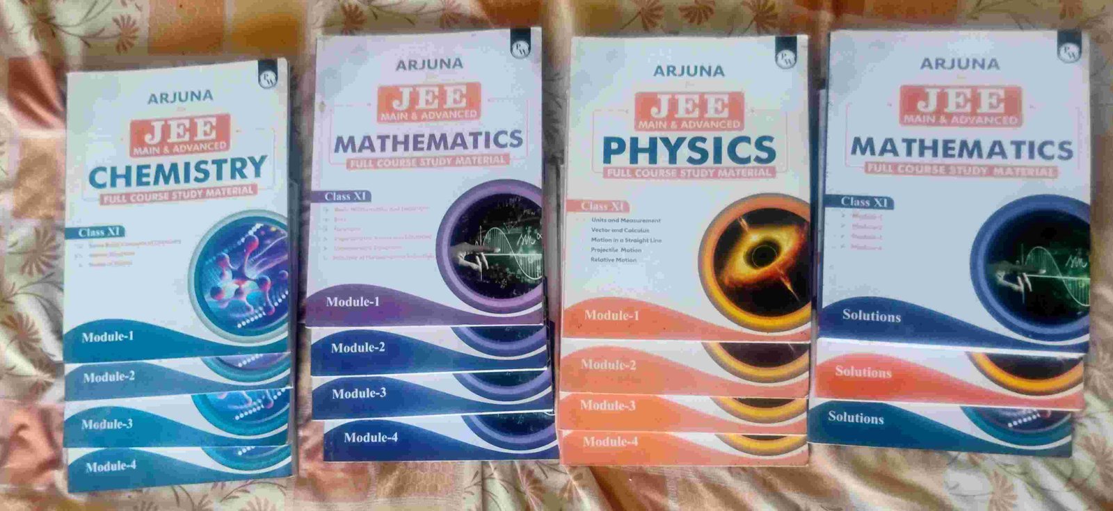 PW ARJUNA 11th MODULE FOR JEE MAINS AND ADVANCED - Second Hand - Bookaao